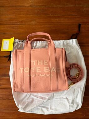 New Authentic Marc Jacobs Pink Pebbled Small Leather The Tote Bag